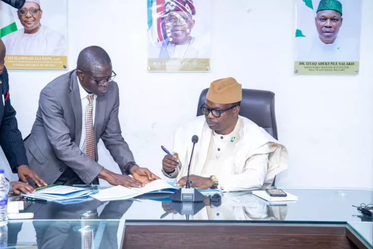 FG Signs Landmark Digital Eye Health MoU with Peek Vision to Expand Access Nationwide